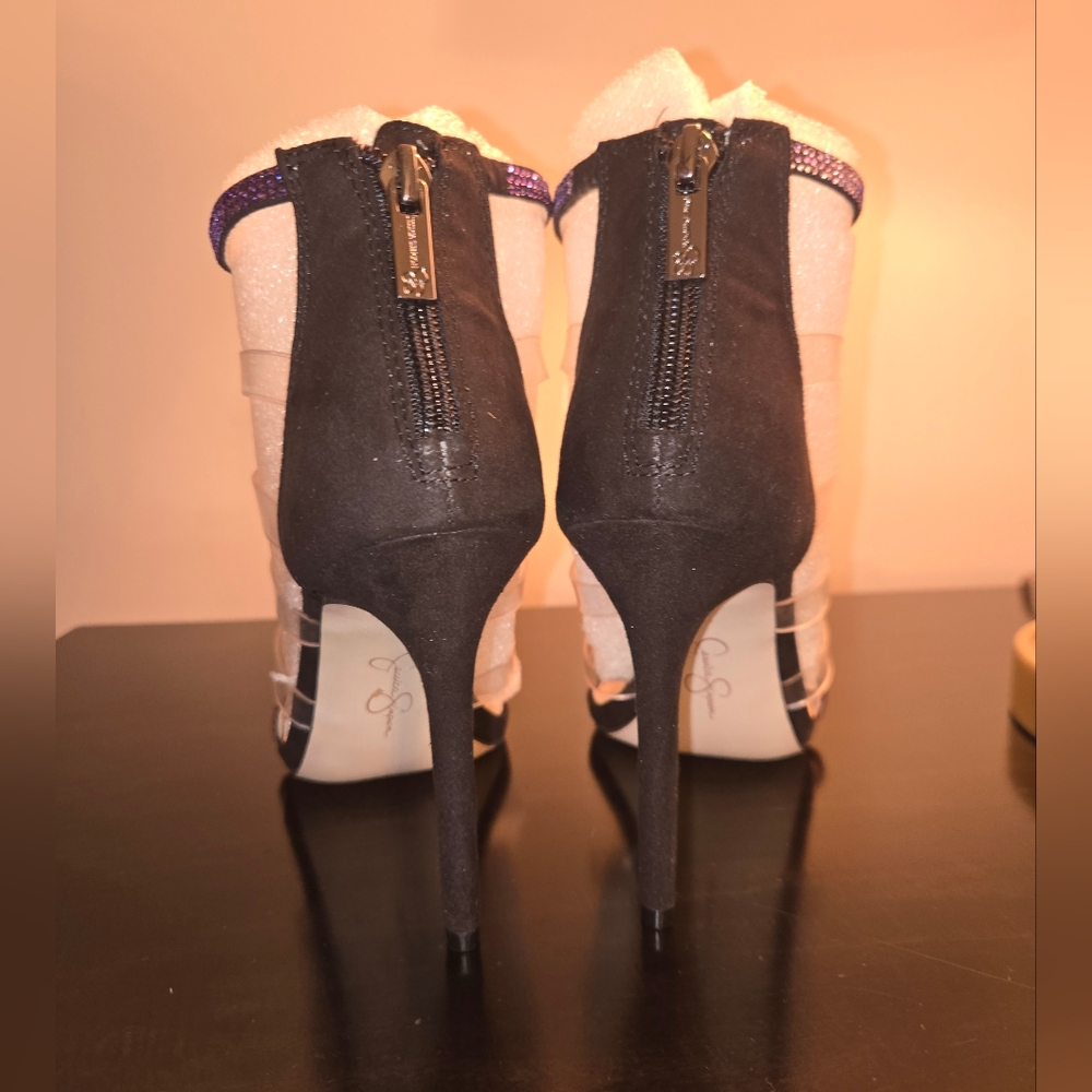 Jessica Simpson ~ Jyanni Sandal - Picture 7 of 7